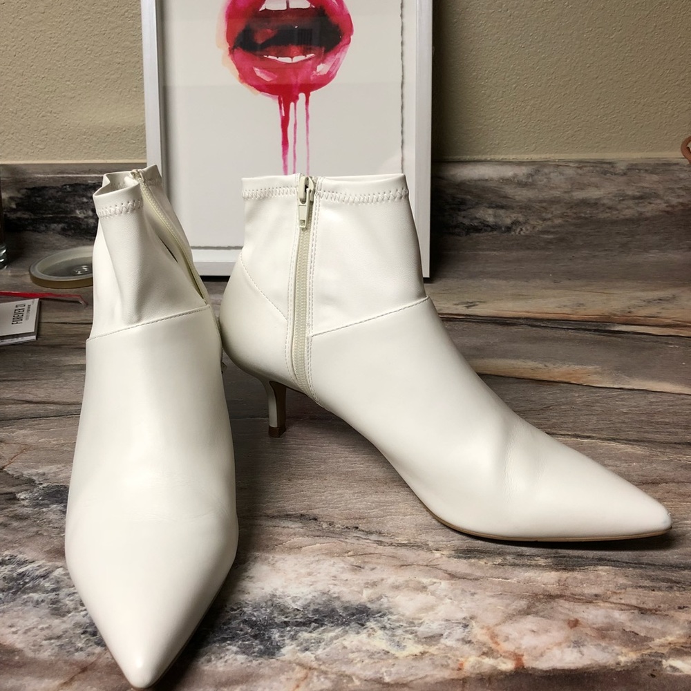 Steve Madden White Kitten Heel Boot